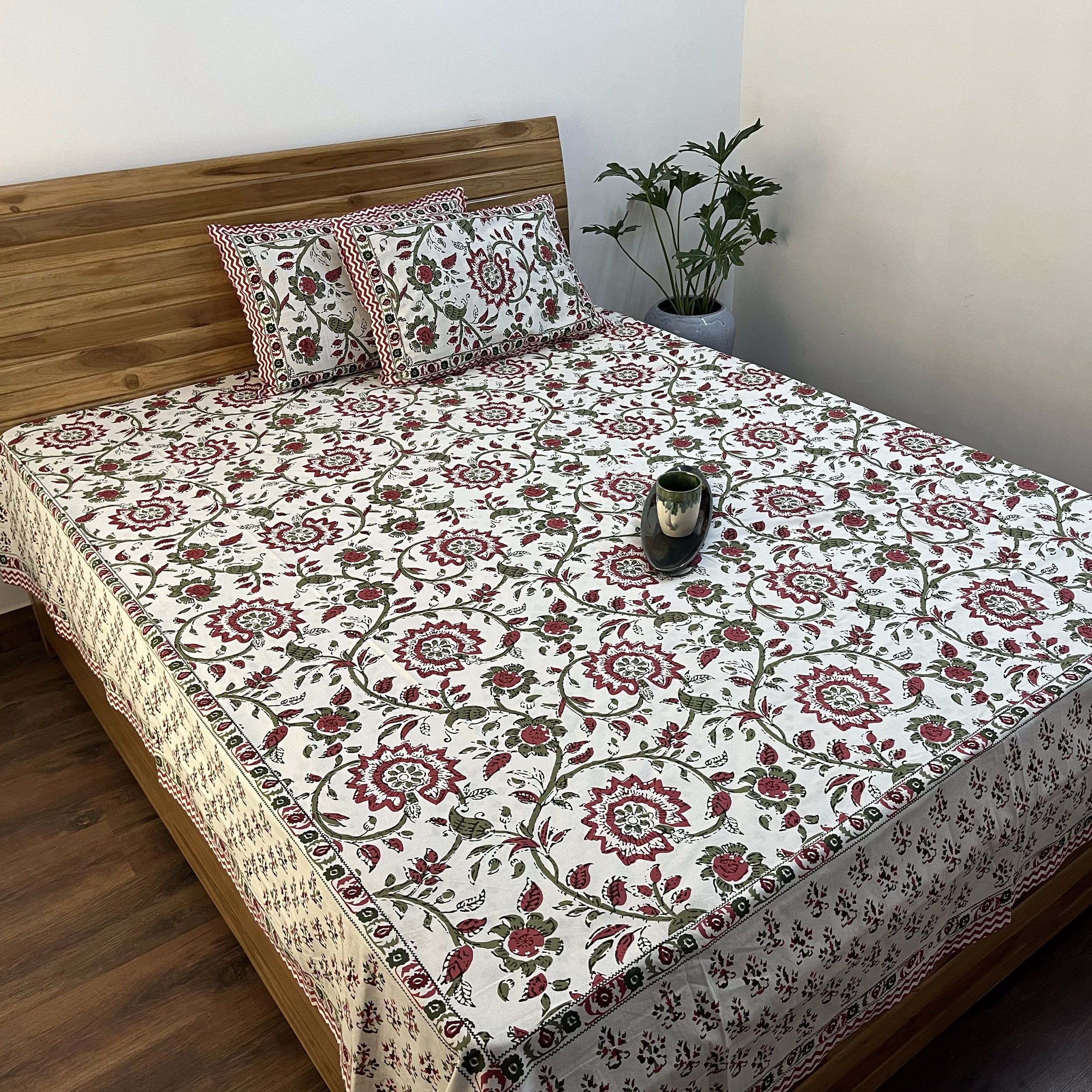 Single bedsheet with on sale 2 pillow covers